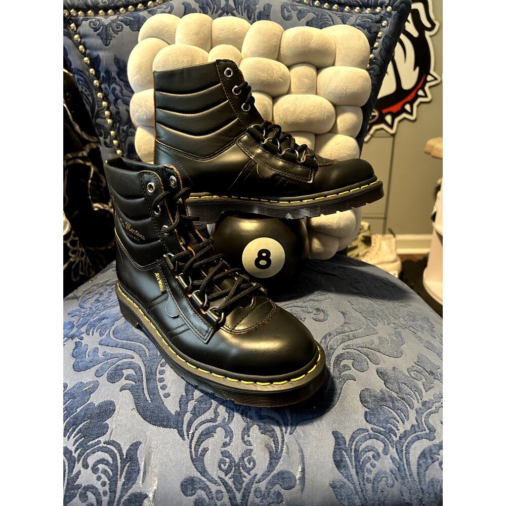 Dr Martens Kamin Padded Shaft size 7/EU 38 NWOT